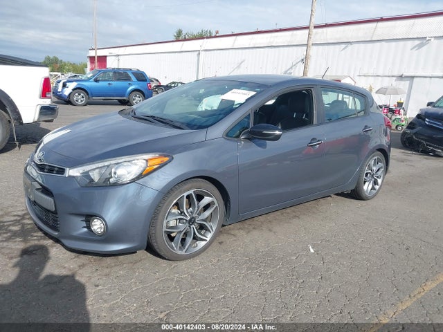 KIA FORTE SX 2016 KNAFZ5A33G5636928 Image 2