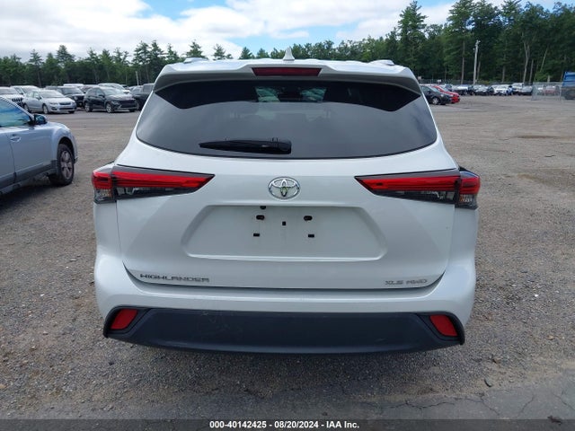 Toyota Highlander Xle 2022 5TDGZRBH2NS178976 Image 16