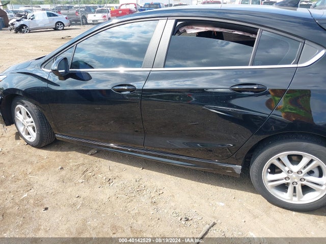 Chevrolet Cruze Lt Auto 2018 3G1BE6SM8JS570568 Image 14