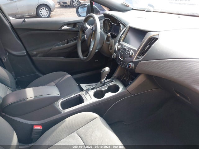 Chevrolet Cruze Lt Auto 2018 3G1BE6SM8JS570568 Image 5