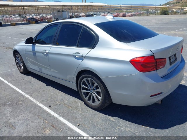 WBA8E1G51GNU11378 BMW 320i
