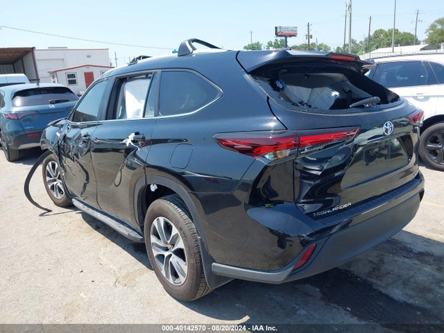 Toyota Highlander Xle 2024 5TDKDRAH4RS536160 Image 3
