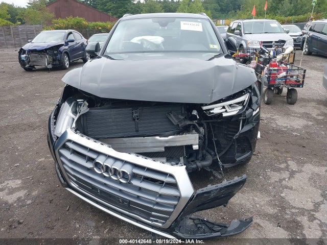 WA1BNAFY9J2226910 Audi Q5 2.0t Premium/2.0t Tech Premium