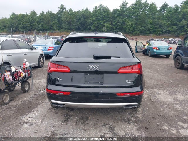 WA1BNAFY9J2226910 Audi Q5 2.0t Premium/2.0t Tech Premium