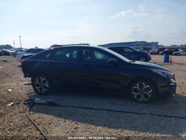 3KPF24AD1ME341918 KIA Forte Lxs