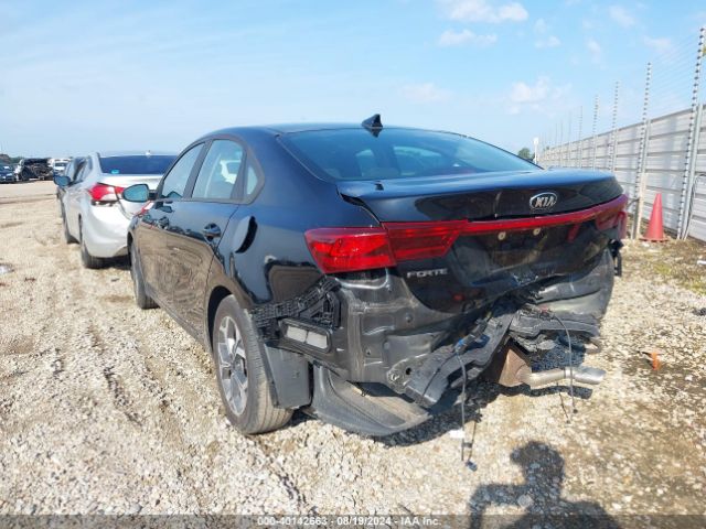 3KPF24AD1ME341918 KIA Forte Lxs