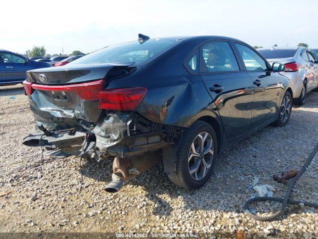 3KPF24AD1ME341918 KIA Forte Lxs