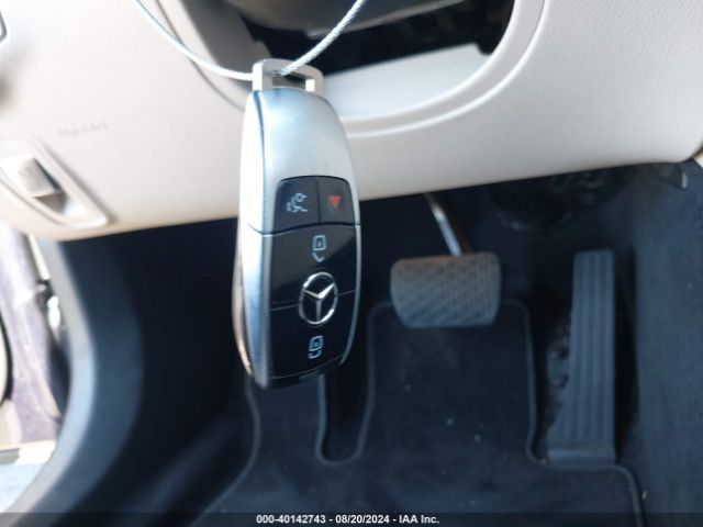 WDDZF4JB6HA036154 Mercedes-Benz E 300
