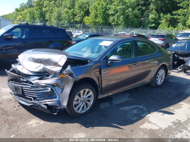Toyota CAMRY LE 2023 4T1C11AK9PU797265 Image 2