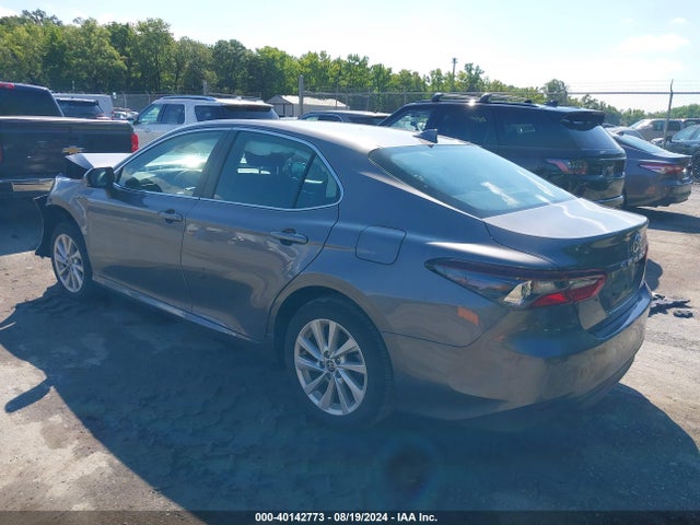 Toyota CAMRY LE 2023 4T1C11AK9PU797265 Image 3
