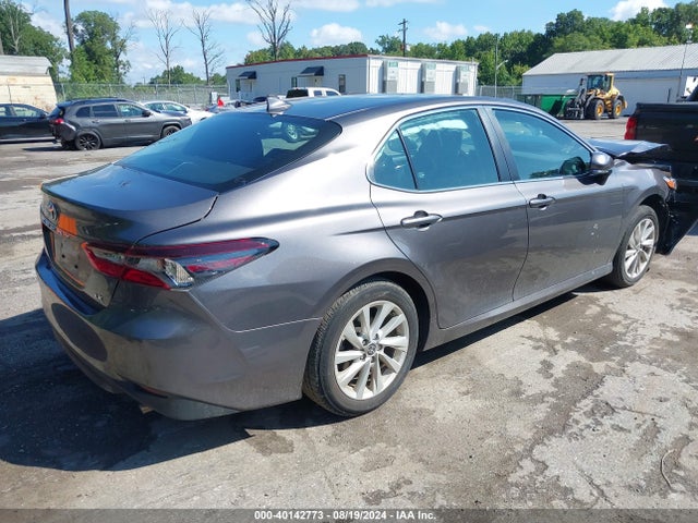 Toyota CAMRY LE 2023 4T1C11AK9PU797265 Image 4