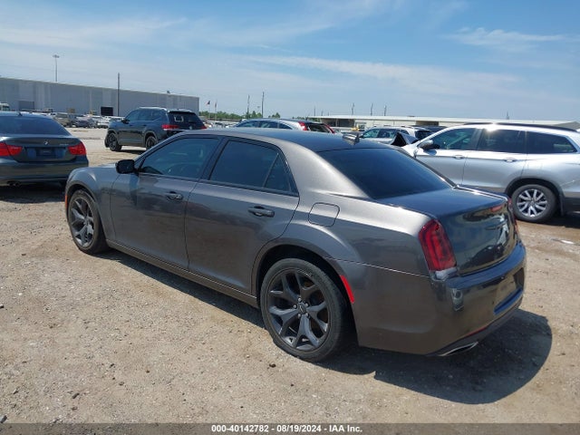 2C3CCABG3MH545765 Chrysler 300 300s