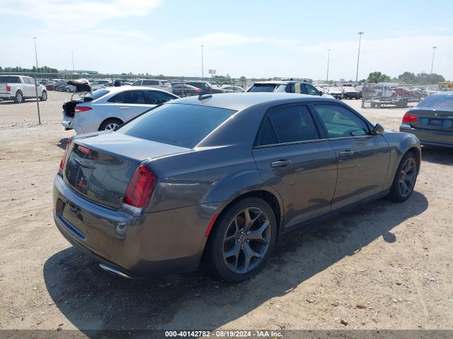 2C3CCABG3MH545765 Chrysler 300 300s
