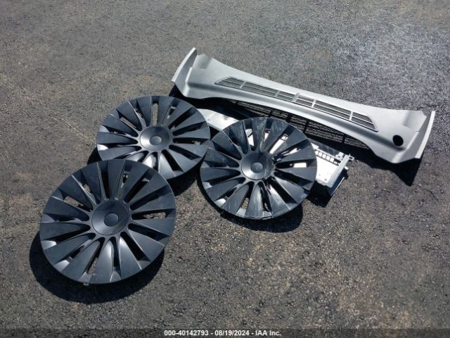 7SAYGDEE8RF090574 Tesla Model Y Long Range Dual Motor All-wheel Drive