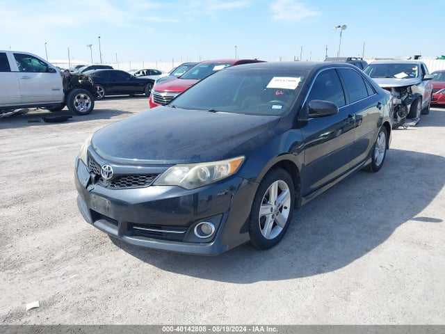 Toyota CAMRY SE 2014 4T1BF1FK6EU820245 Image 2