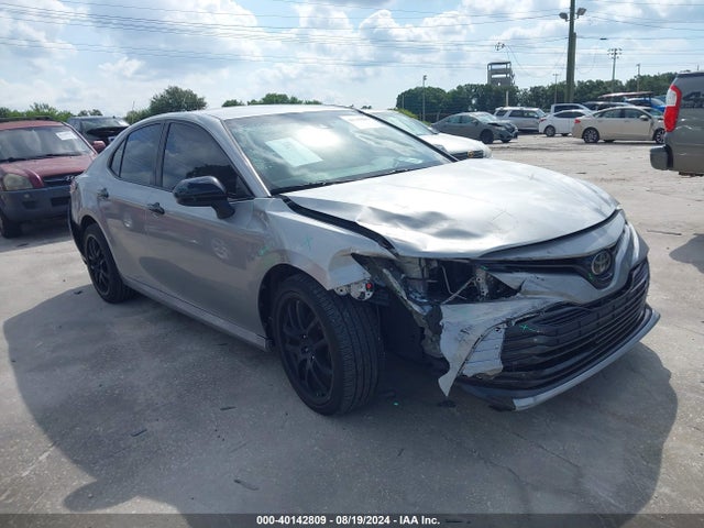 Toyota CAMRY LE 2019 4T1B11HK6KU246141 головне зображення