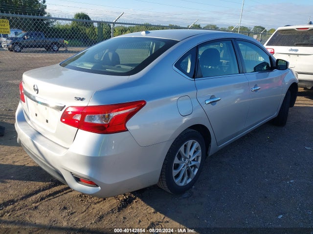 Nissan SENTRA SV 2018 3N1AB7AP3JL624594 Image 4