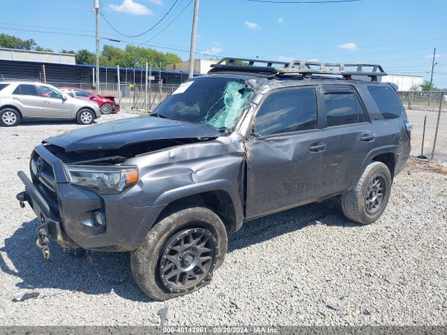 Toyota 4runner Sr5 Premium 2018 JTEBU5JR0J5563296 Image 2