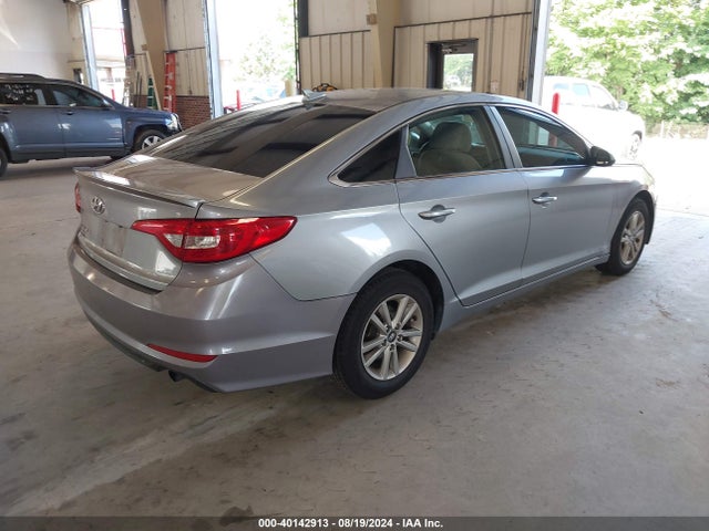 Hyundai SONATA SE 2015 5NPE24AF5FH169291 Image 4