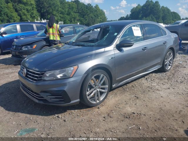 1VWDT7A3XHC070378 Volkswagen Passat 1.8t R-line