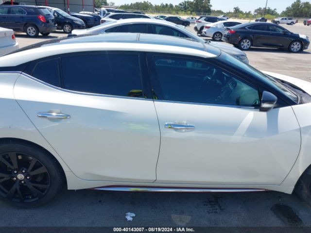 1N4AA6AP9GC425621 Nissan Maxima 3.5 Sl