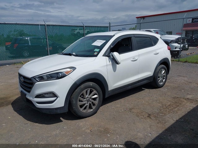 Hyundai TUCSON SE 2016 KM8J33A43GU058729 Image 2