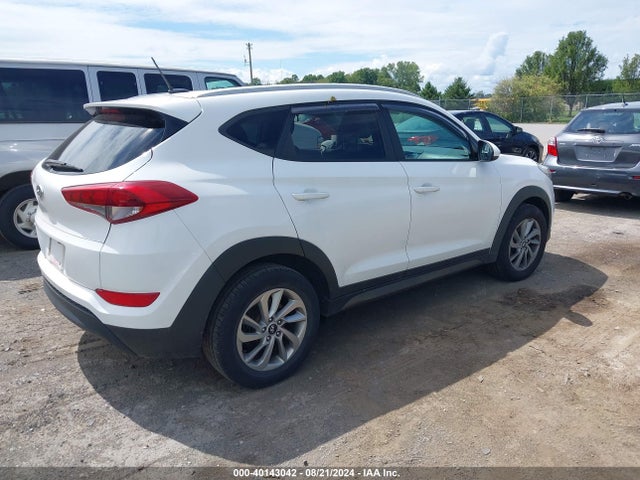 Hyundai TUCSON SE 2016 KM8J33A43GU058729 Image 4