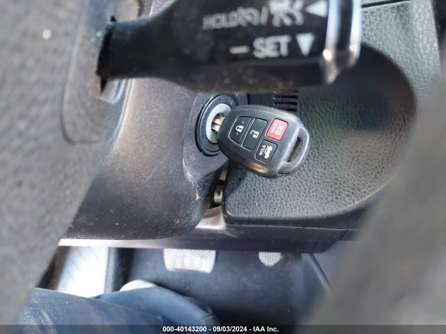 Toyota COROLLA LE 2017 2T1BURHE8HC851191 Image 11