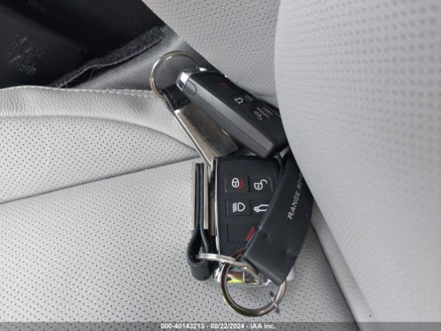SALYL2EX9RA373596 Land Rover Range Rover Velar P250 Dynamic Se