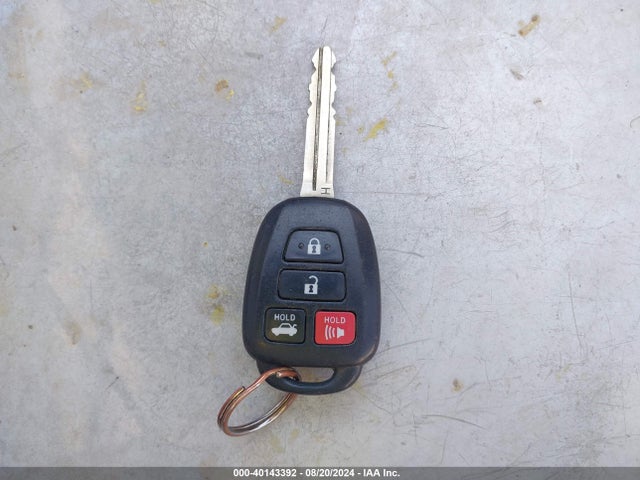 Toyota COROLLA LE 2018 5YFBURHE2JP742425 Image 11