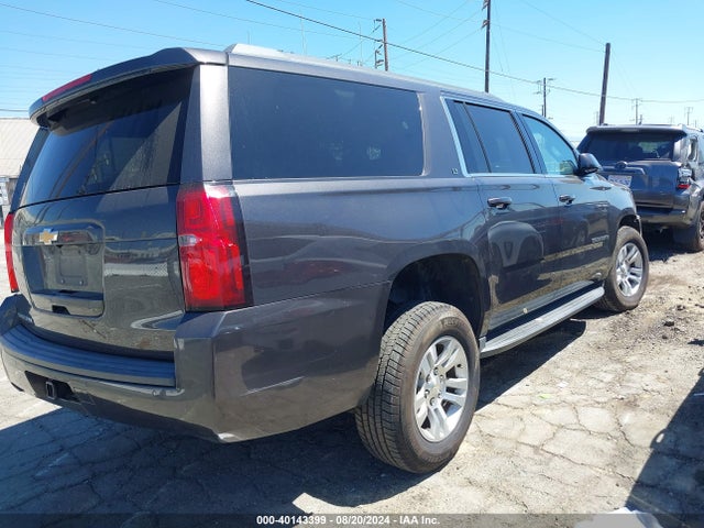 Chevrolet Suburban Lt 2018 1GNSKHKC5JR379171 Image 4