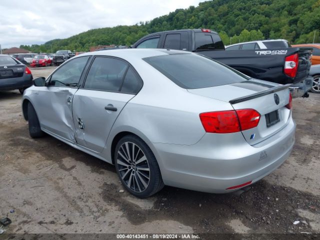 3VW2K7AJ0EM257275 Volkswagen Jetta 2.0l S