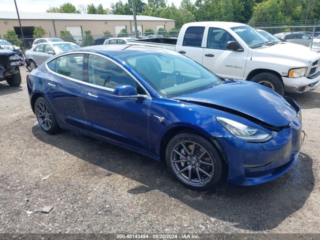 2018 TESLA MODEL 3 5YJ3E1EB2JF064929 Photo 0
