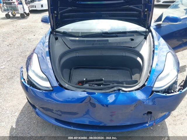 2018 TESLA MODEL 3 5YJ3E1EB2JF064929 Photo 9