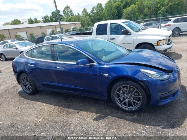 Tesla Model 3 Long Range/performance 2018 5YJ3E1EB2JF064929 Image 13