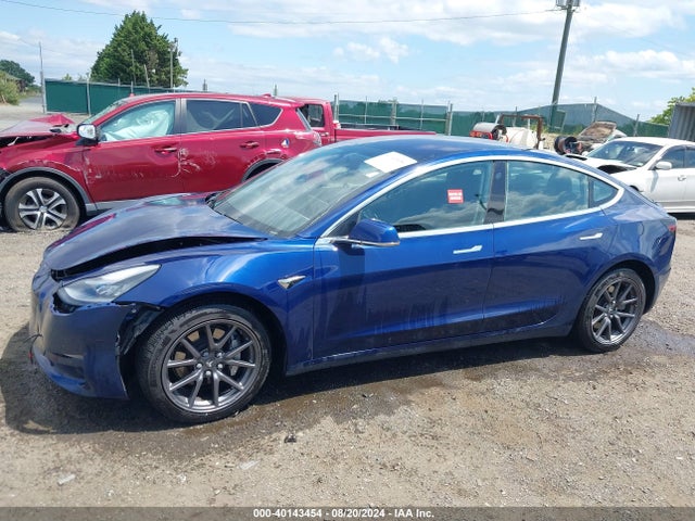 Tesla Model 3 Long Range/performance 2018 5YJ3E1EB2JF064929 Image 14
