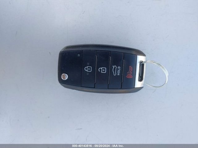 5XXGM4A75FG480310 KIA Optima Lx