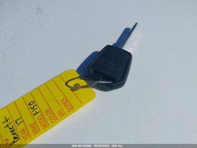1FTMF1C88HKD39211 Ford F-150 Xl