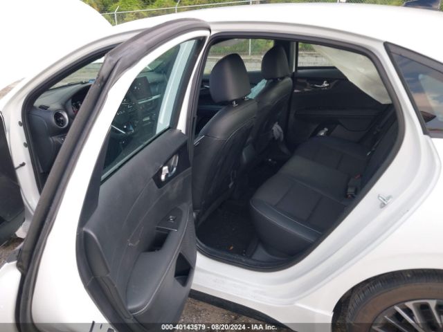3KPF54AD8RE775817 KIA Forte Gt-line