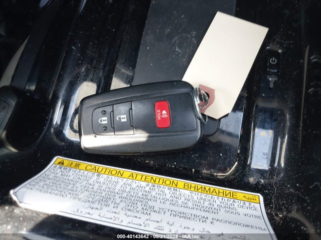Toyota Prius Three 2017 JTDKARFU9H3533138 Image 11