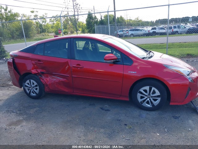 Toyota Prius Three 2017 JTDKARFU9H3533138 Image 13