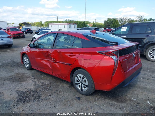 Toyota Prius Three 2017 JTDKARFU9H3533138 Image 3