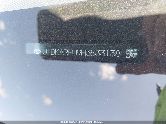Toyota Prius Three 2017 JTDKARFU9H3533138 Image 9