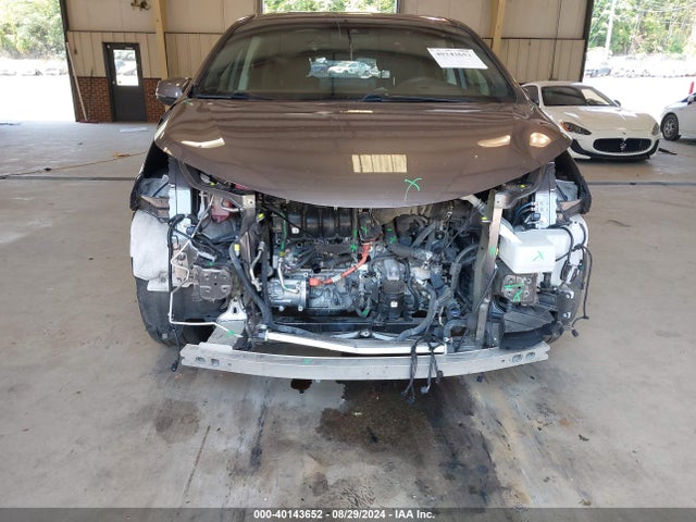 Toyota Sienna Platinum 2021 5TDERKEC7MS070236 Image 6
