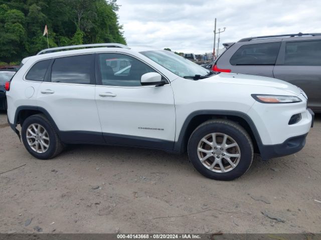 1C4PJMCB5HW544552 Jeep Cherokee Latitude 4x4