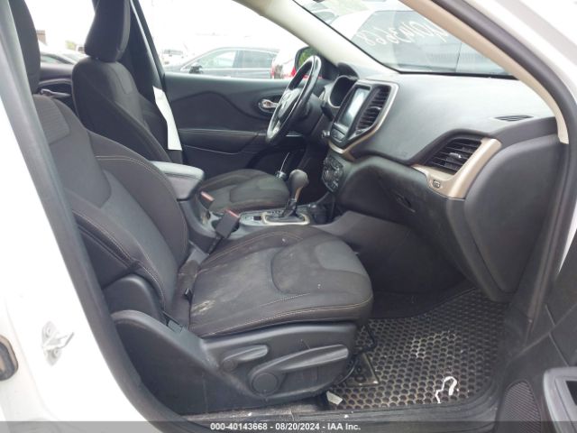 1C4PJMCB5HW544552 Jeep Cherokee Latitude 4x4