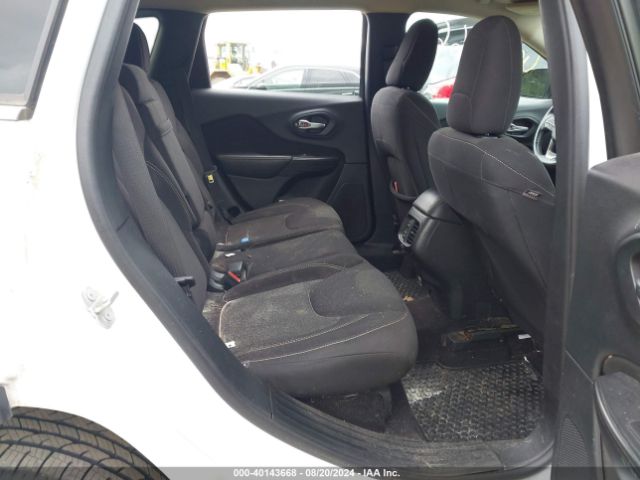 1C4PJMCB5HW544552 Jeep Cherokee Latitude 4x4
