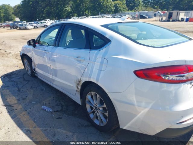 3FA6P0HD4LR260182 Ford FUSION SE