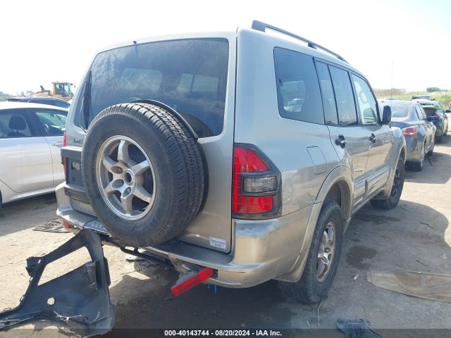 2001 MITSUBISHI MONTERO JA4MW31R91J030697 Photo 3