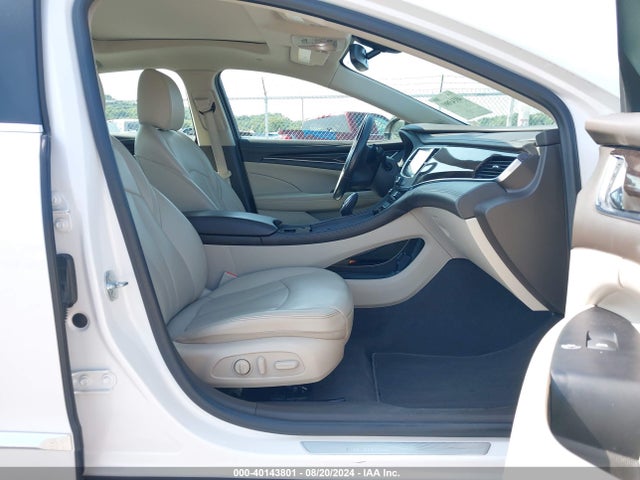1G4ZP5SS5KU126912 Buick Lacrosse Fwd Essence